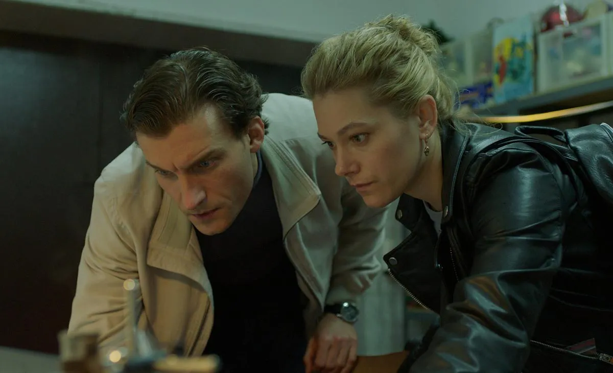 Виктор Михайлов в сериале Уроки химии Виктор Михайлов в сериале Уроки химии