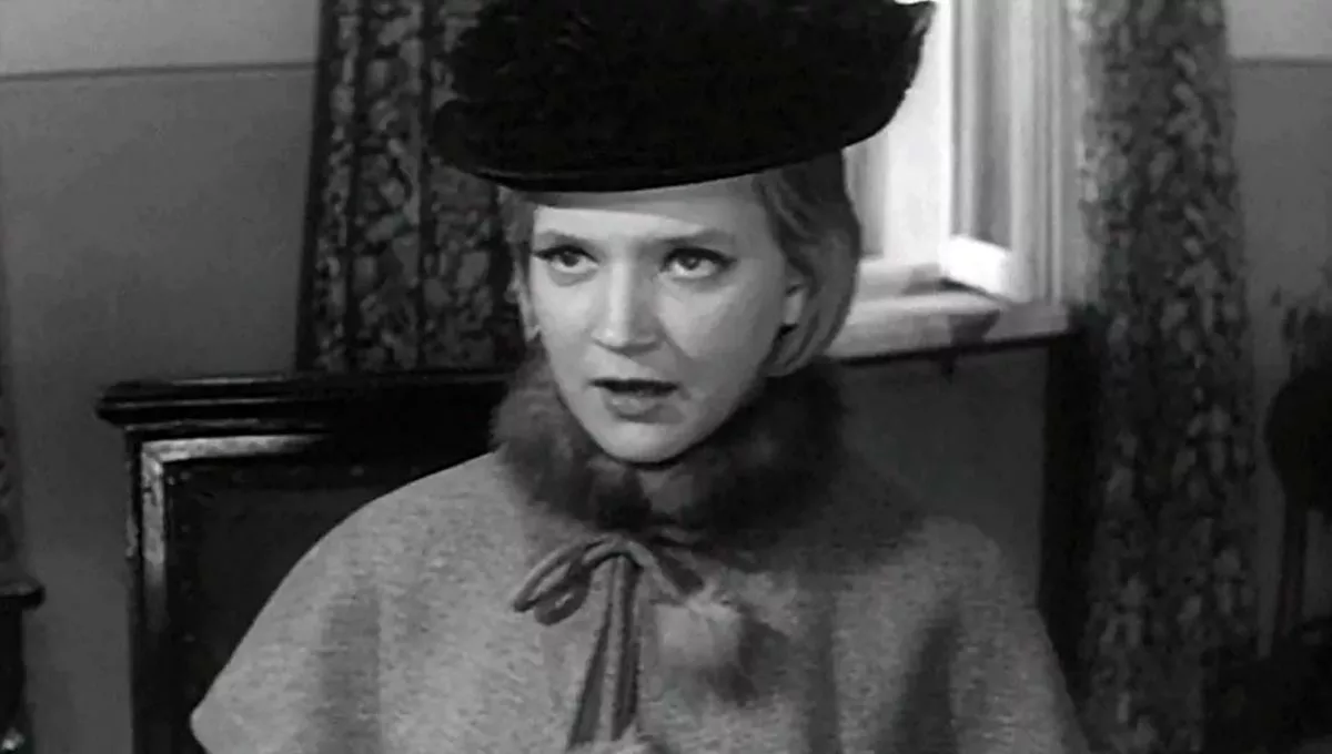 Анастасия Вознесенская в фильме Пароль не нужен Анастасия Вознесенская в фильме Пароль не нужен