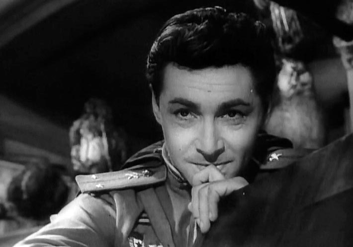 Вячеслав Тихонов в фильме Майские звёзды Вячеслав Тихонов в фильме Майские звёзды