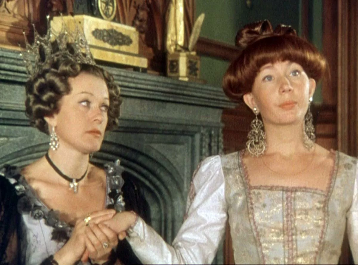 Валентина Талызина в фильме Кольца Альманзора Валентина Талызина в фильме Кольца Альманзора