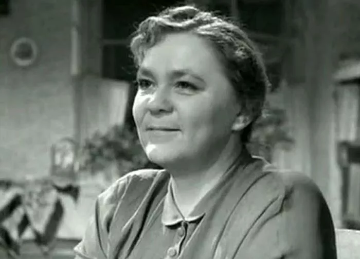 Валентина Телегина в фильме Прощайте, голуби