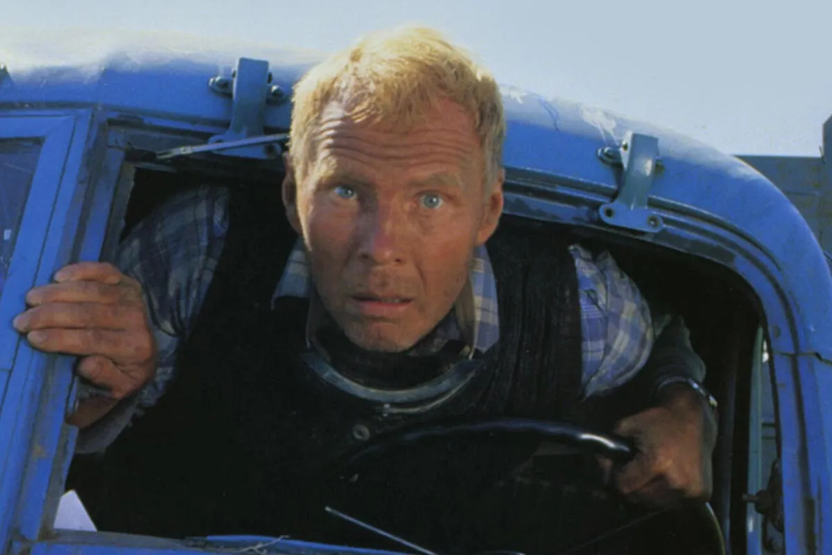 Владимир Гостюхин в фильме Урга - территория любви