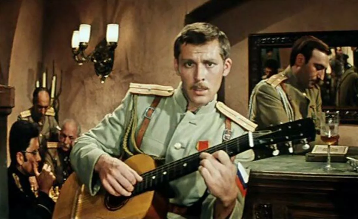 Владимир Ивашов в фильме Новые приключения неуловимых Владимир Ивашов в фильме Новые приключения неуловимых