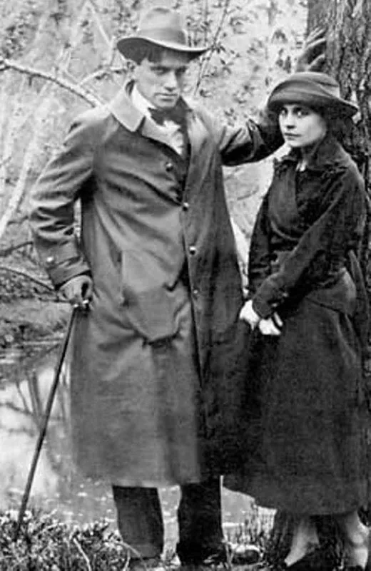 Владимир Маяковский и Лиля Брик 4