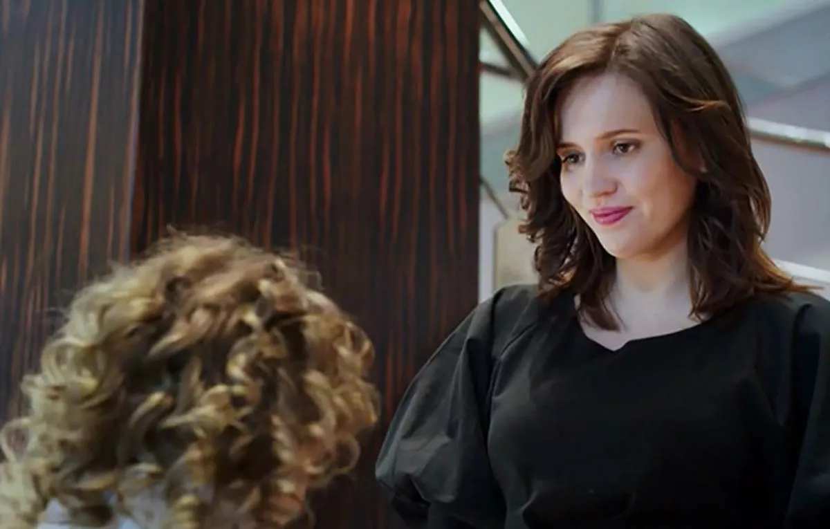 Янина Мелехова в сериале Гадалка