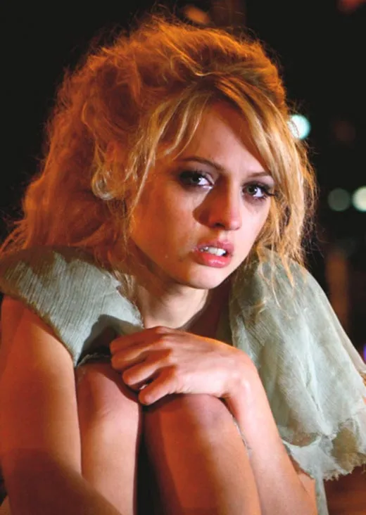 Янина Студилина в сериале Город соблазнов Янина Студилина в сериале Город соблазнов