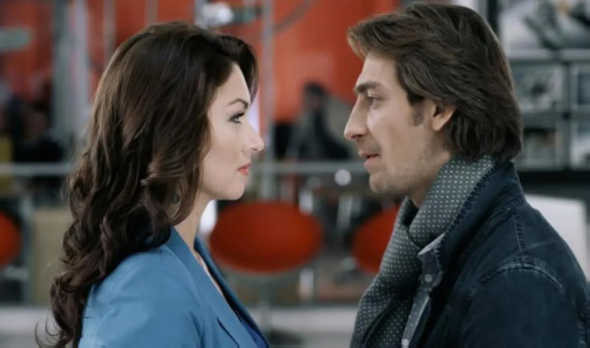 Юлия Такшина в фильме Давай поцелуемся Юлия Такшина в фильме Давай поцелуемся