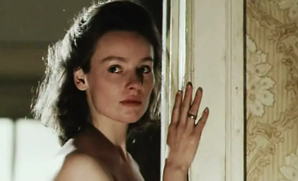 Жанна Эппле в фильме Белые одежды 3