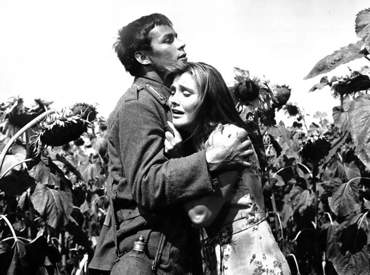 Жанна Прохоренко в фильме Они шли на Восток Жанна Прохоренко в фильме Они шли на Восток