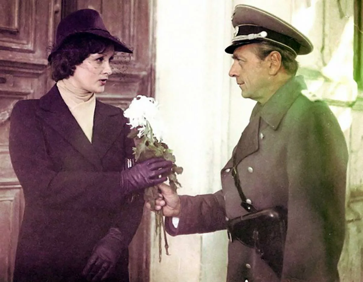 Зинаида Кириенко в фильме Они были актёрами Зинаида Кириенко в фильме Они были актёрами 2