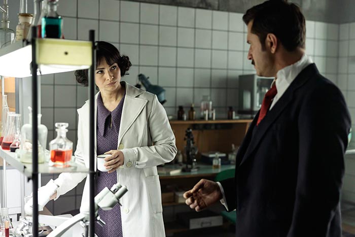 Кадр из сериала 13 клиническая. Начало кадр 13 клиническая. Начало 5