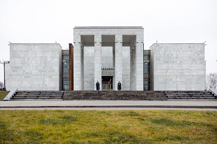 Кадр из сериала 13 клиническая. Начало кадр 13 клиническая. Начало 11