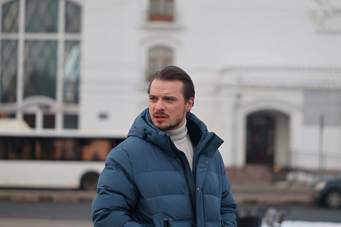 кадр Ангел на белой карете 8