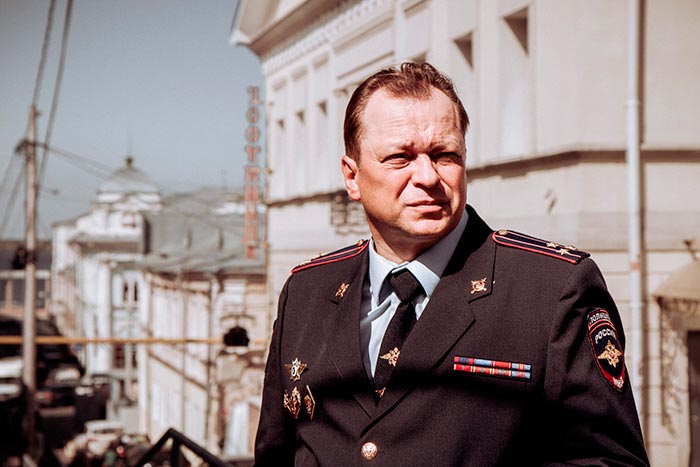 Сериал «Ангелы района» (2024) - сюжет, актеры и роли, кадры из сериала