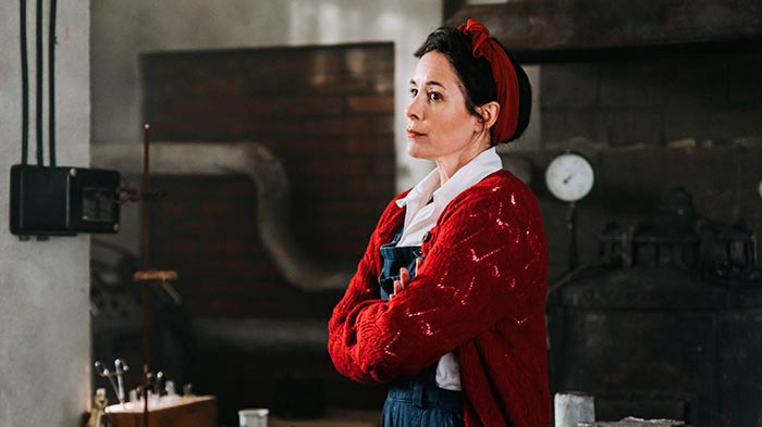 Кадр из сериала Атом кадр Атом 4