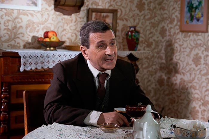 Кадр из сериала Бедные родственники кадр Бедные родственники 4