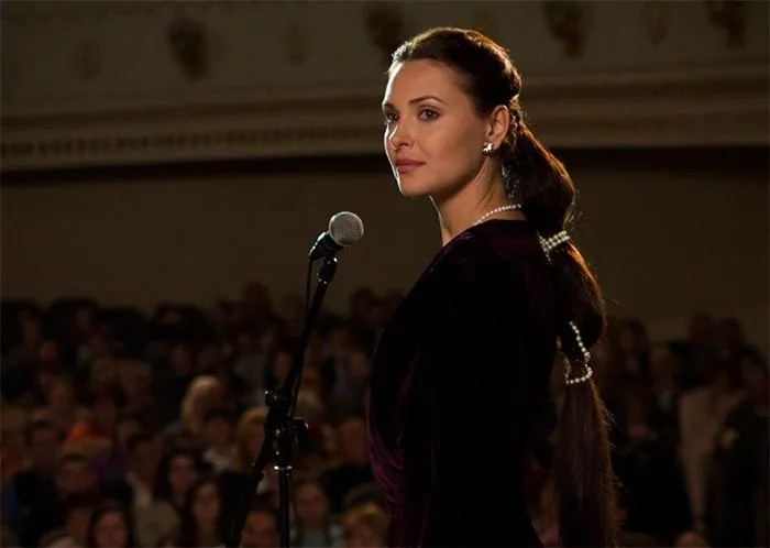 кадр сериал Она не могла иначе 2