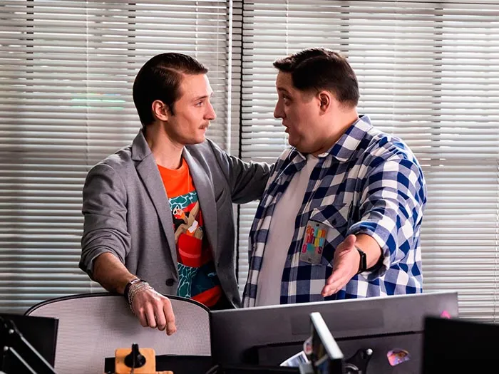 кадр Большой человек 2