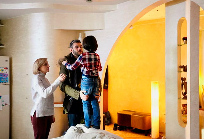 кадр Бумажный самолётик 5