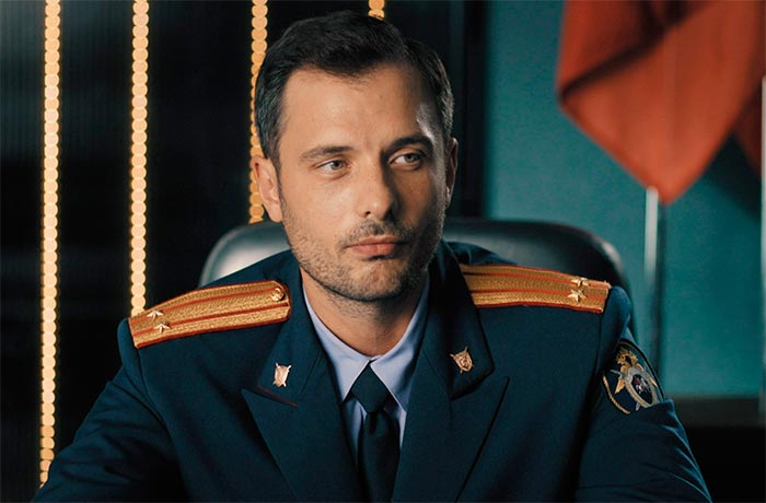 Кадр из сериала Чёрные начинают - белые выигрывают кадр Чёрные начинают - белые выигрывают 7