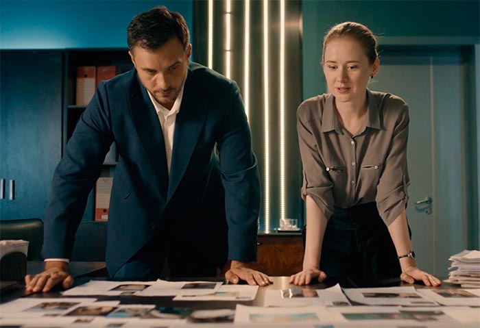 Кадр из сериала Чёрные начинают - белые выигрывают кадр Чёрные начинают - белые выигрывают 8