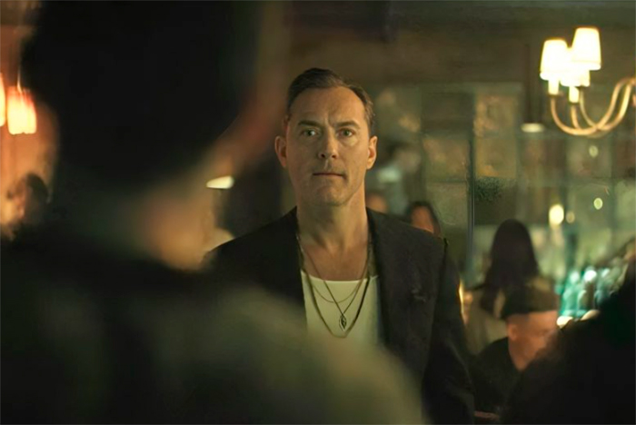 кадр Чёрный кролик 6