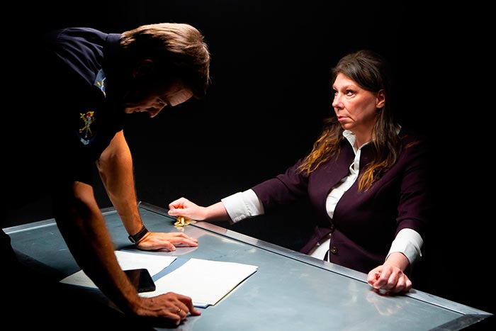 Кадр из сериала Цифровой код кадр Цифровой код 8