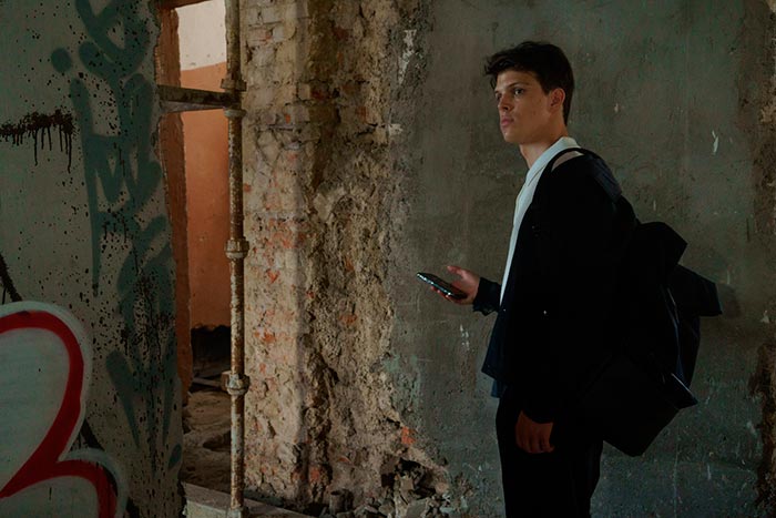 Сериал «Цикады» (2023) - сюжет, актеры и роли, кадры из сериала