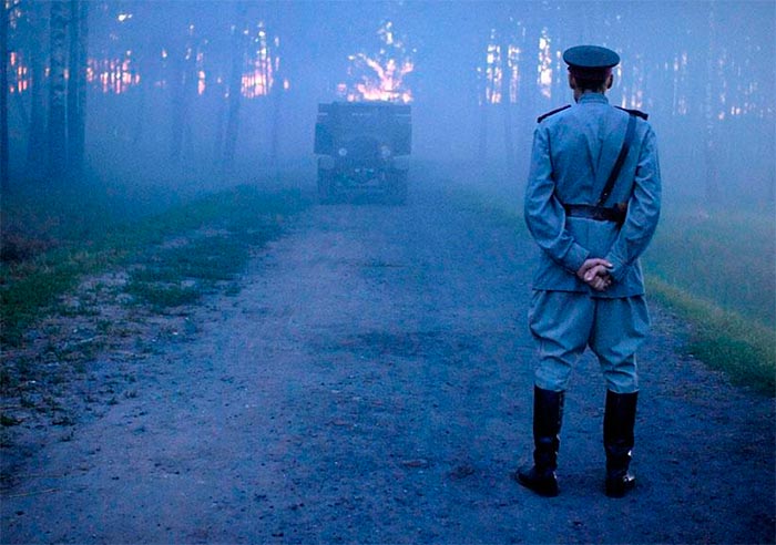 Кадр из сериала Далеко от войны кадр Далеко от войны 11