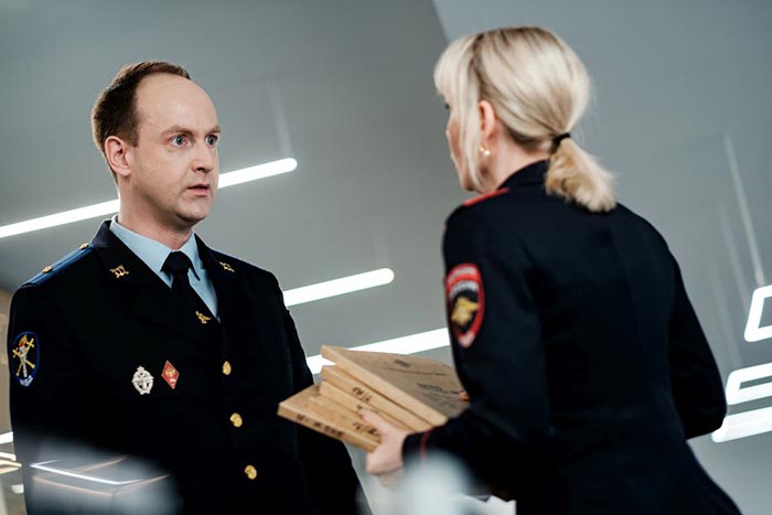 Кадр из сериала Девушки с Макаровым 2 сезон кадр Девушки с Макаровым 2 сезон 4