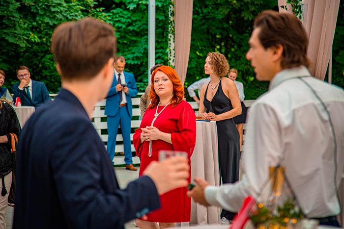 Кадр из сериала Директор по счастью кадр Директор по счастью 9