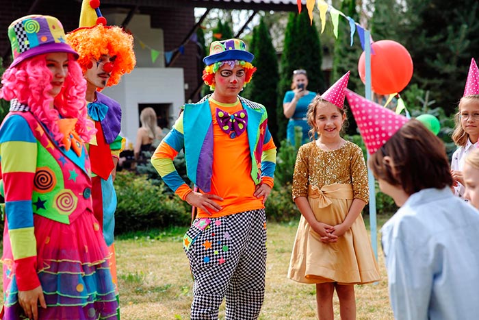 Кадр из сериала Дом на краю радуги кадр Дом на краю радуги 4