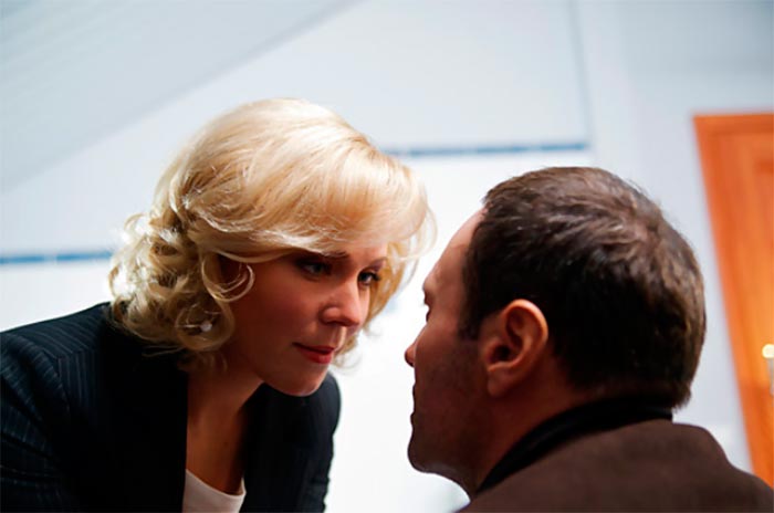 Кадр из сериала Доярка из Хацапетовки 3 сезон кадр Доярка из Хацапетовки 3 сезон 6