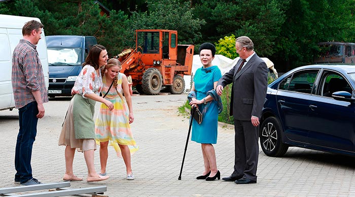 кадр Фермерша 8