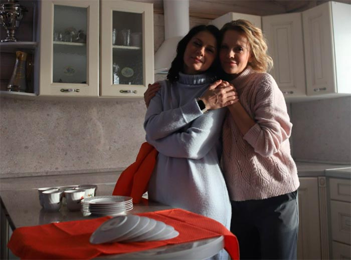 Сериал «Формула женской дружбы» (2024) - сюжет, актеры и роли, кадры из ...