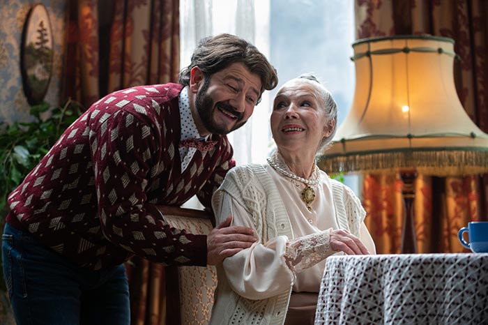 Кадр из сериала Галустян + кадр Галустян + 11