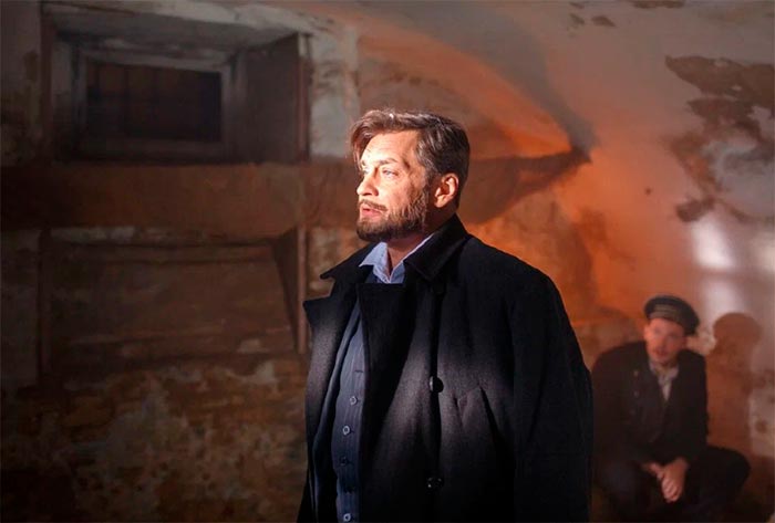 Кадр из сериала Господа-товарищи кадр Господа-товарищи 8