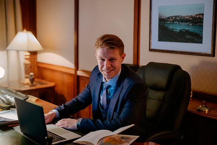 Кадр из сериала Госпожа кадр Госпожа 9