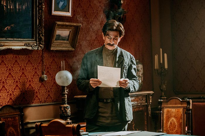 Кадр из сериала Хроники русской революции кадр Хроники русской революции 11