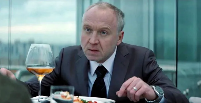кадр сериал Хрустальный 5