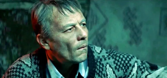 кадр сериал Хрустальный 16
