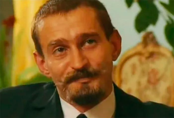 Слушать под ударом. Империя под ударом Хабенский