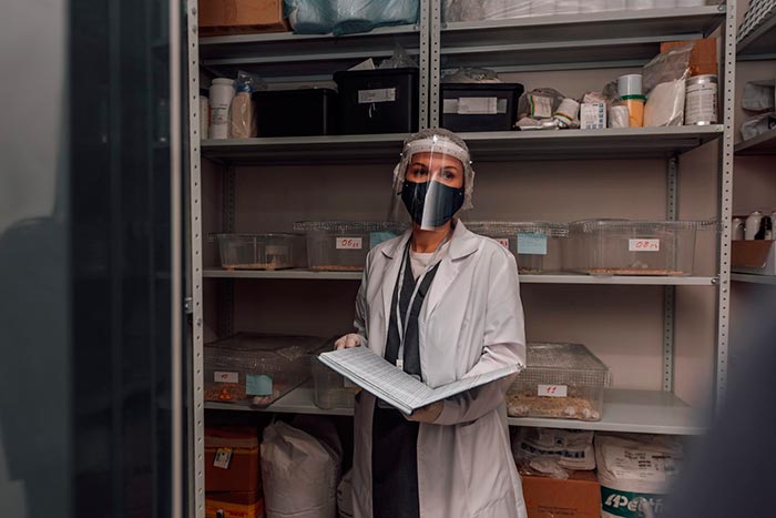 Кадр из сериала Кабинет путешественника кадр Кабинет путешественника 8