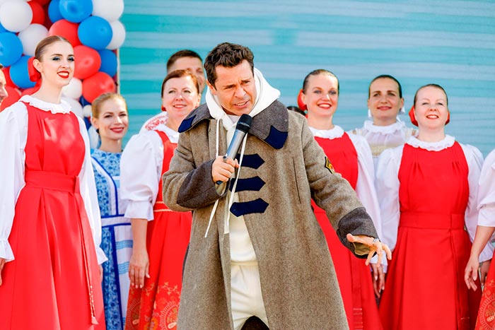 кадр Как Деревянко Ломоносова играл 9