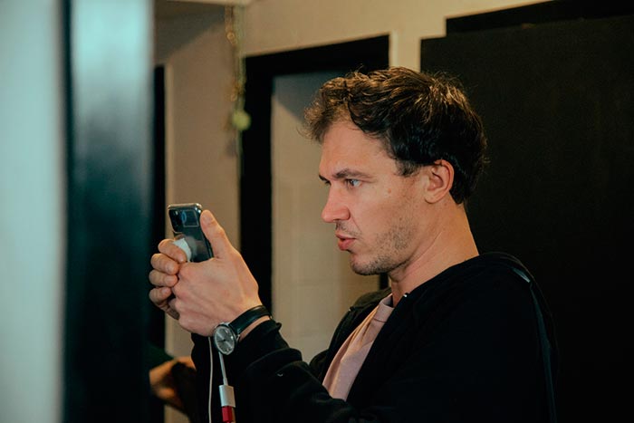 кадр Бесит 2