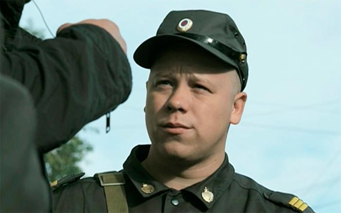 Кадр из сериала Кремень кадр Кремень 11