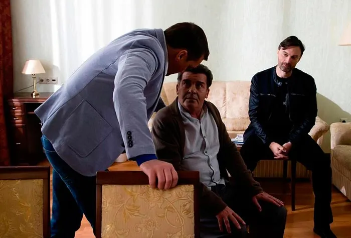 кадр Кто поймал букет невесты 9