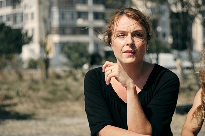 Кадр из сериала Курорт цвета хаки кадр Курорт цвета хаки 4