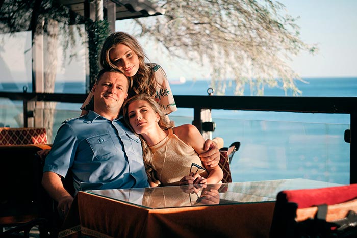 Кадр из сериала Курорт цвета хаки кадр Курорт цвета хаки 8