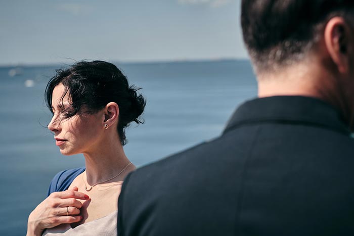 Кадр из сериала Курорт цвета хаки кадр Курорт цвета хаки 9